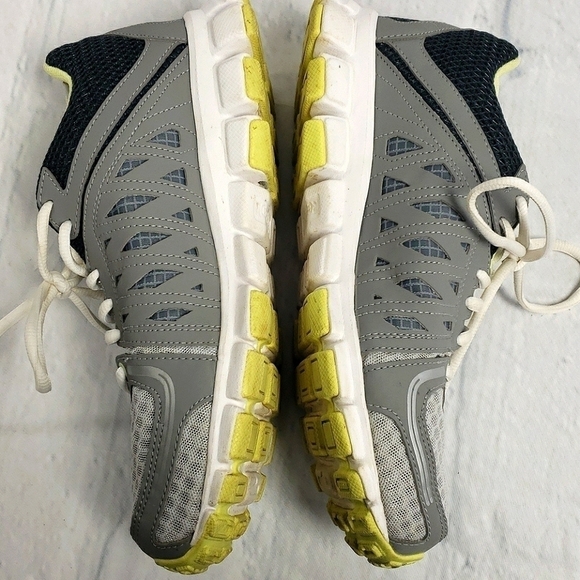 REEBOK Running 8 1/2D Grey & Yellow EUC - Picture 8 of 13